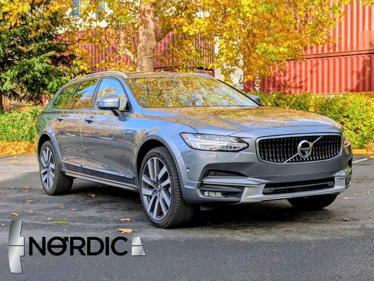 2020 Volvo V90 Cross Country T6 AWD LUX w/Bowers & Wilkins, Massage Seats, Pilot Assist, 4 Heated Seats & Wheel