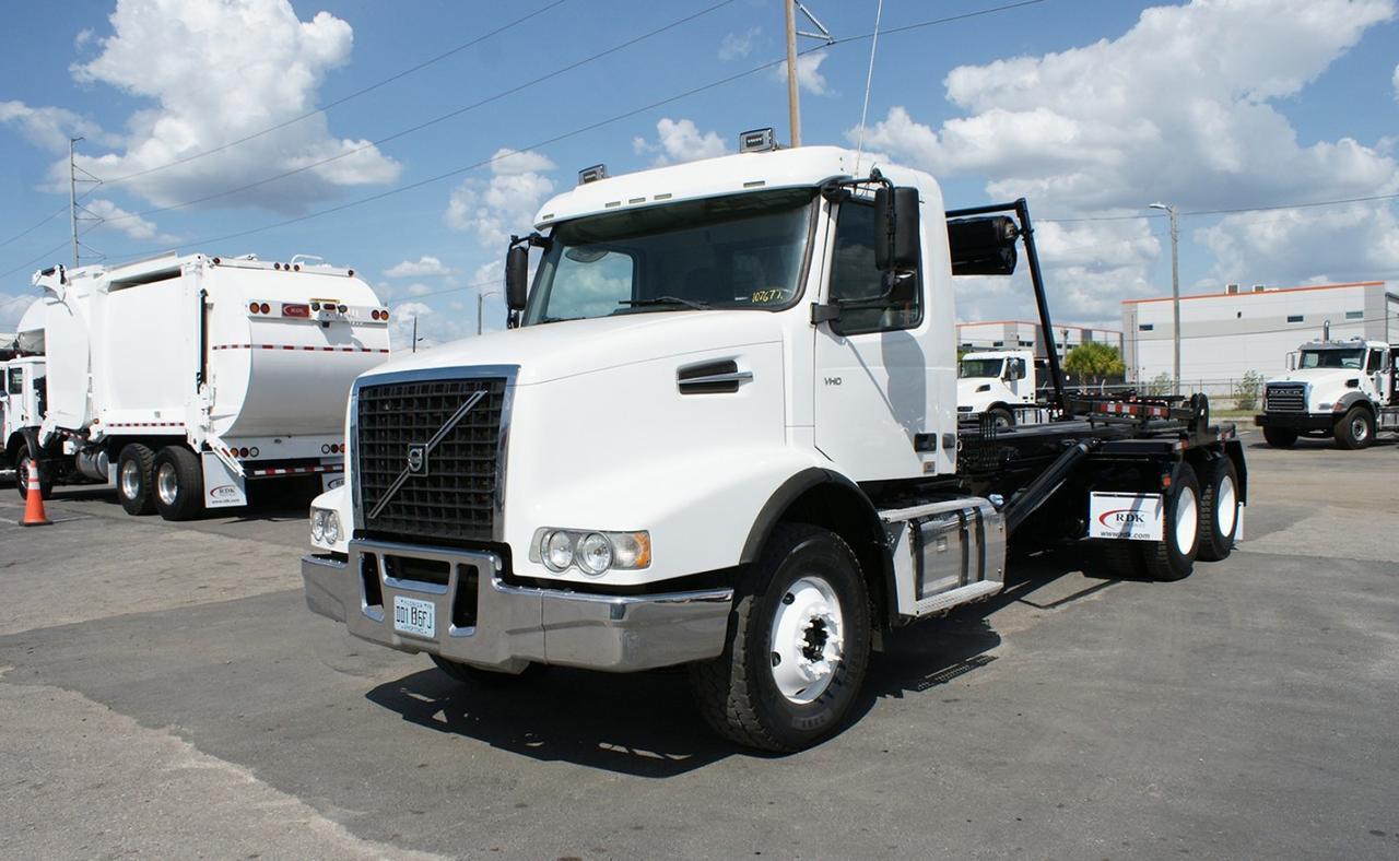 2020 Volvo VHD64 60,000 LB Pac Mac Roll Off Truck Tampa FL