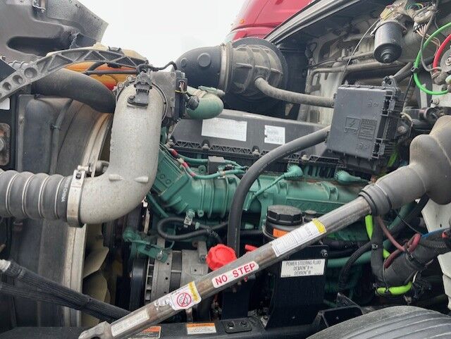 2020 Volvo VNR64T300 South St. Paul MN