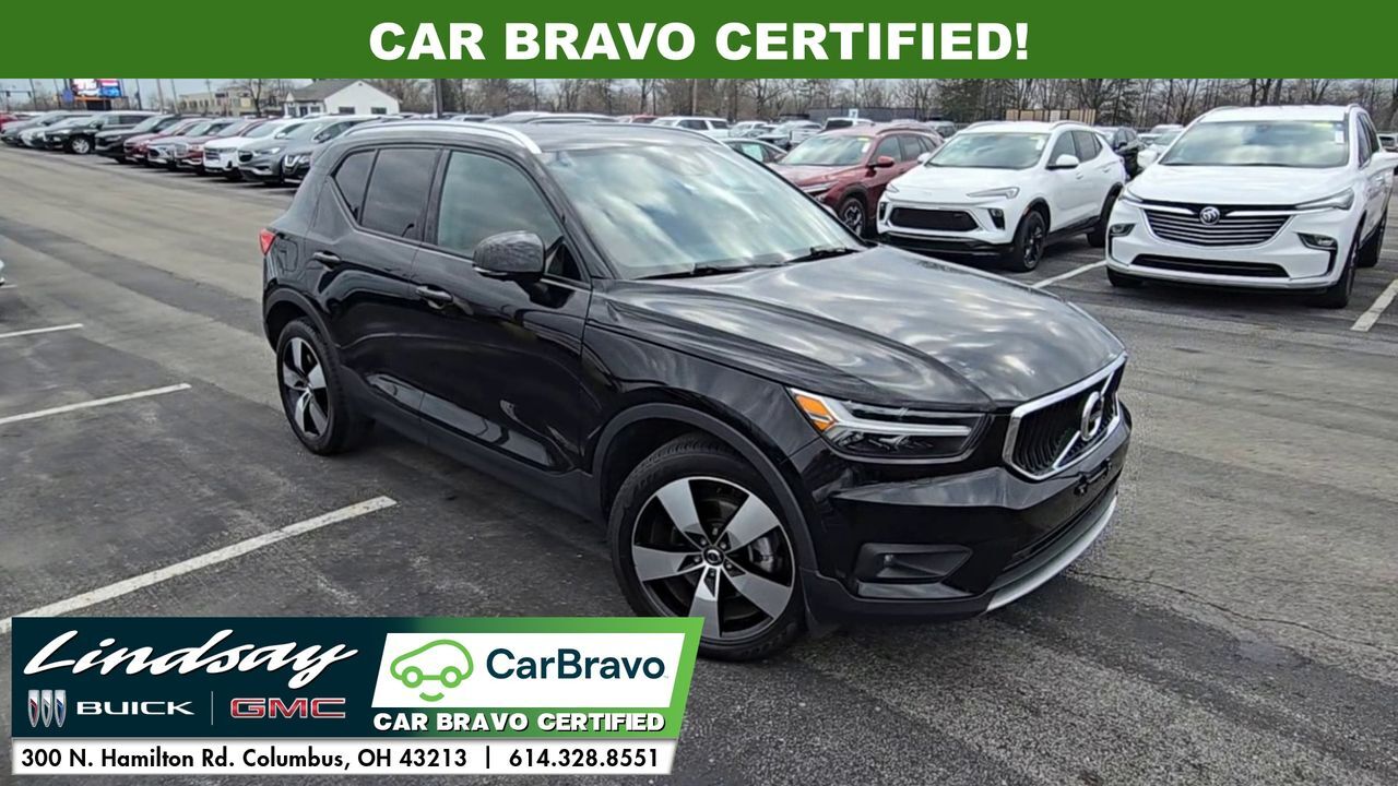 2020 Volvo XC40 Momentum