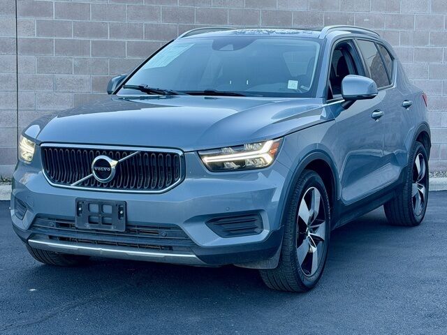 2020 Volvo XC40