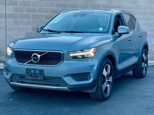 2020 Volvo XC40