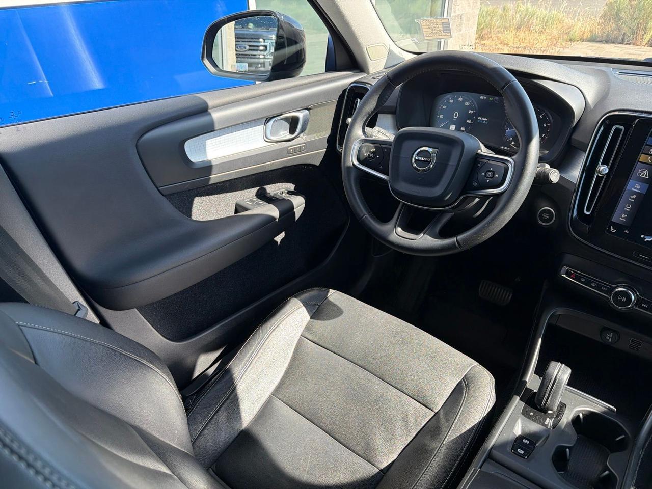 2020 Volvo XC40 Momentum Bend OR