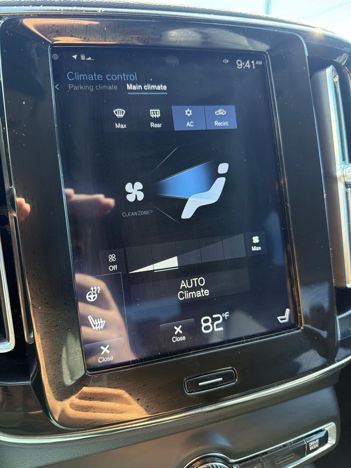 2020 Volvo XC40 Momentum Bend OR