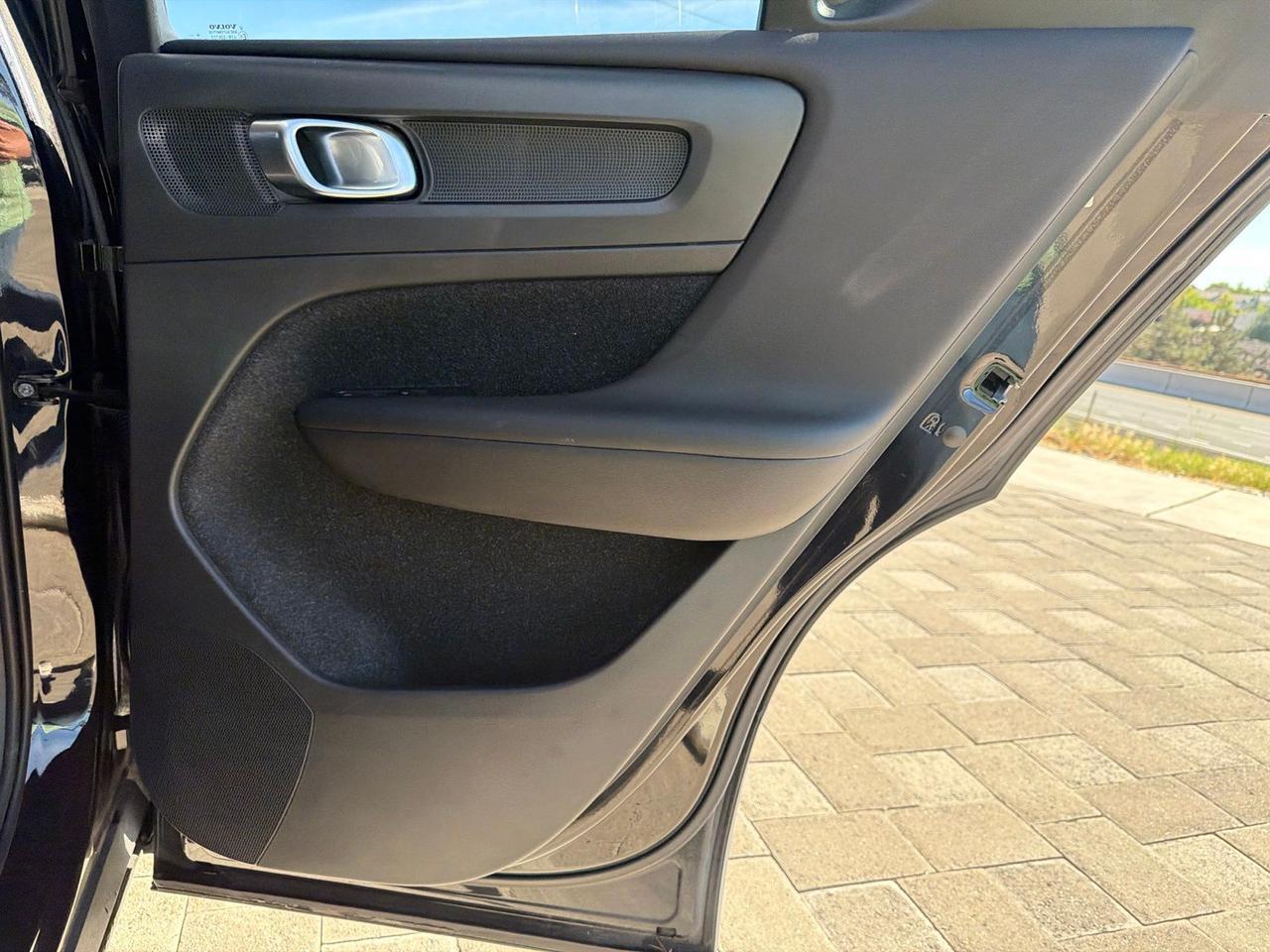 2020 Volvo XC40 Momentum Bend OR