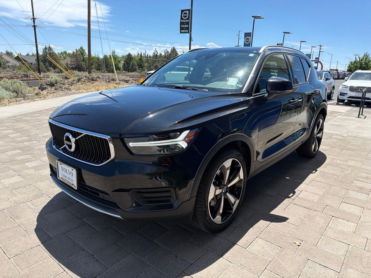 2020 Volvo XC40 Momentum Bend OR