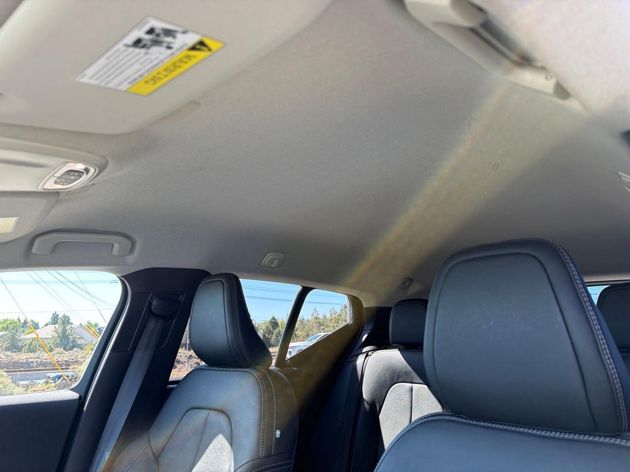 2020 Volvo XC40 Momentum Bend OR
