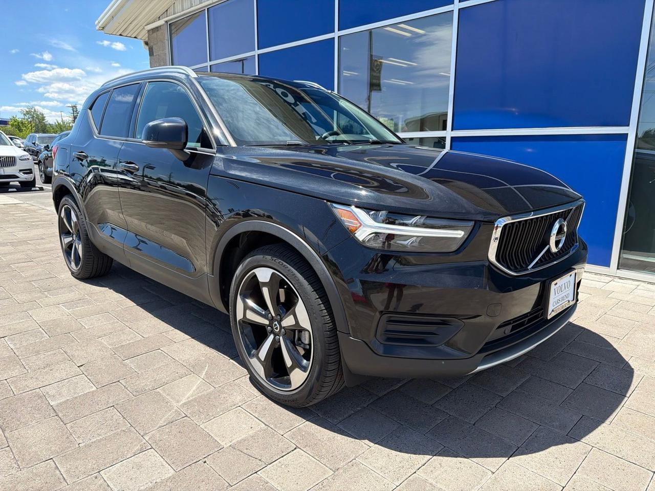 2020 Volvo XC40 Momentum Bend OR