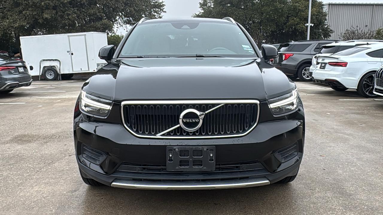2020 Volvo XC40 Momentum