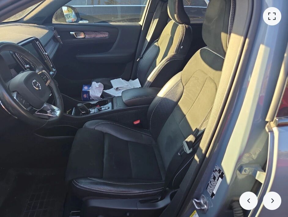 2020 Volvo XC40 R-Design OR