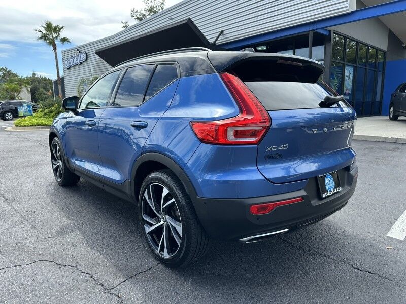 2020 Volvo XC40 R-Design