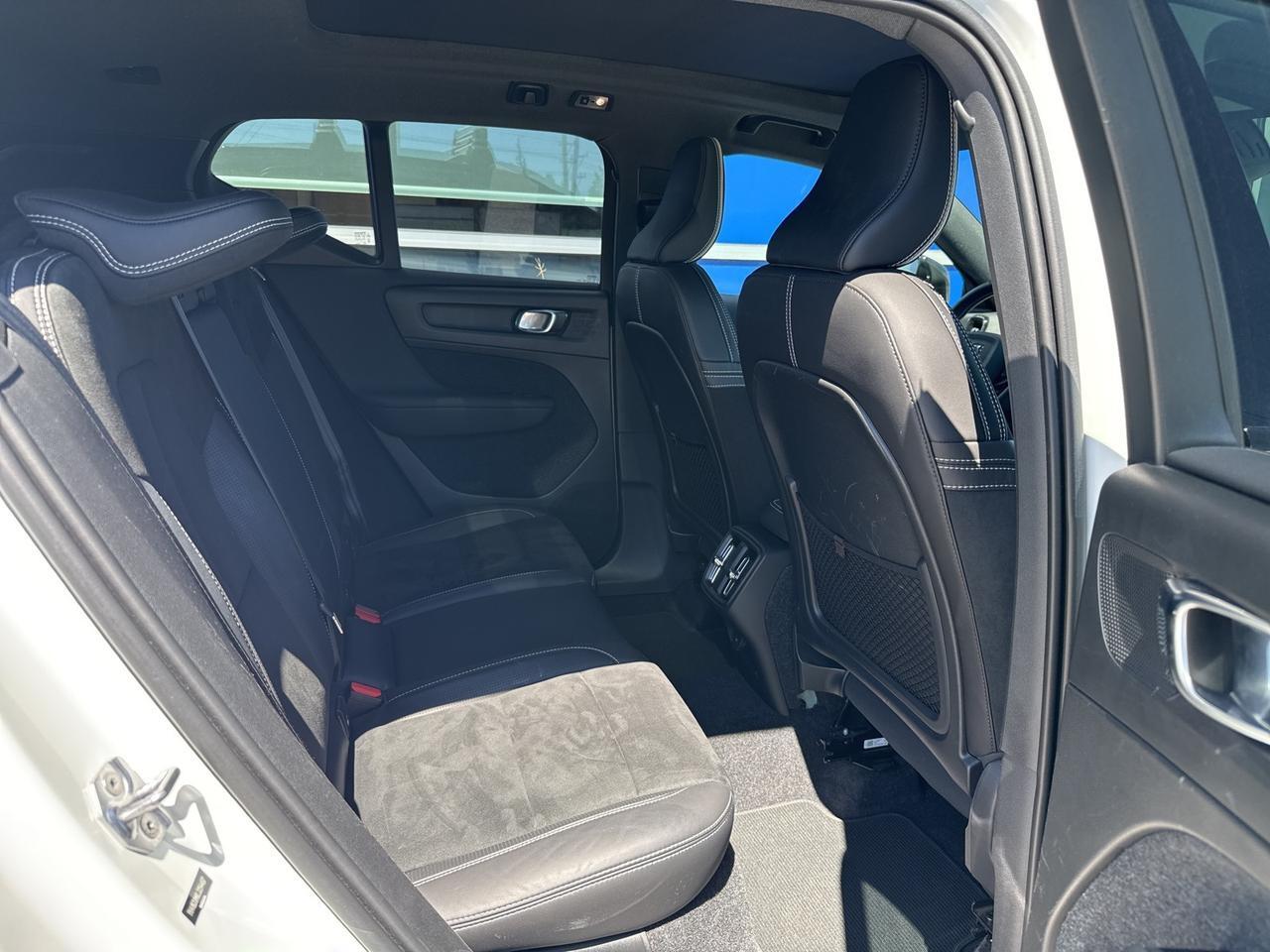 2020 Volvo XC40 R-Design Bend OR