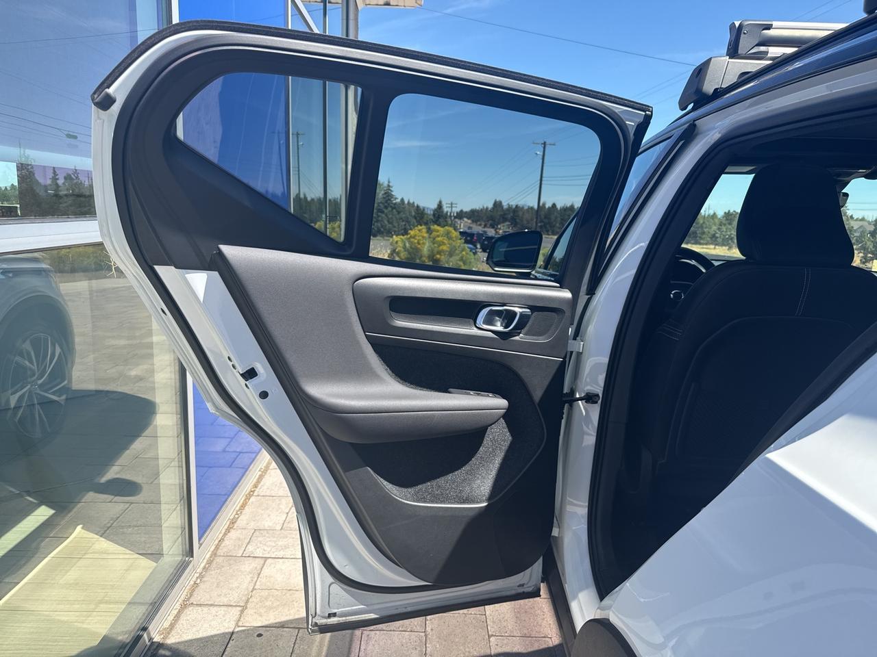 2020 Volvo XC40 R-Design Bend OR