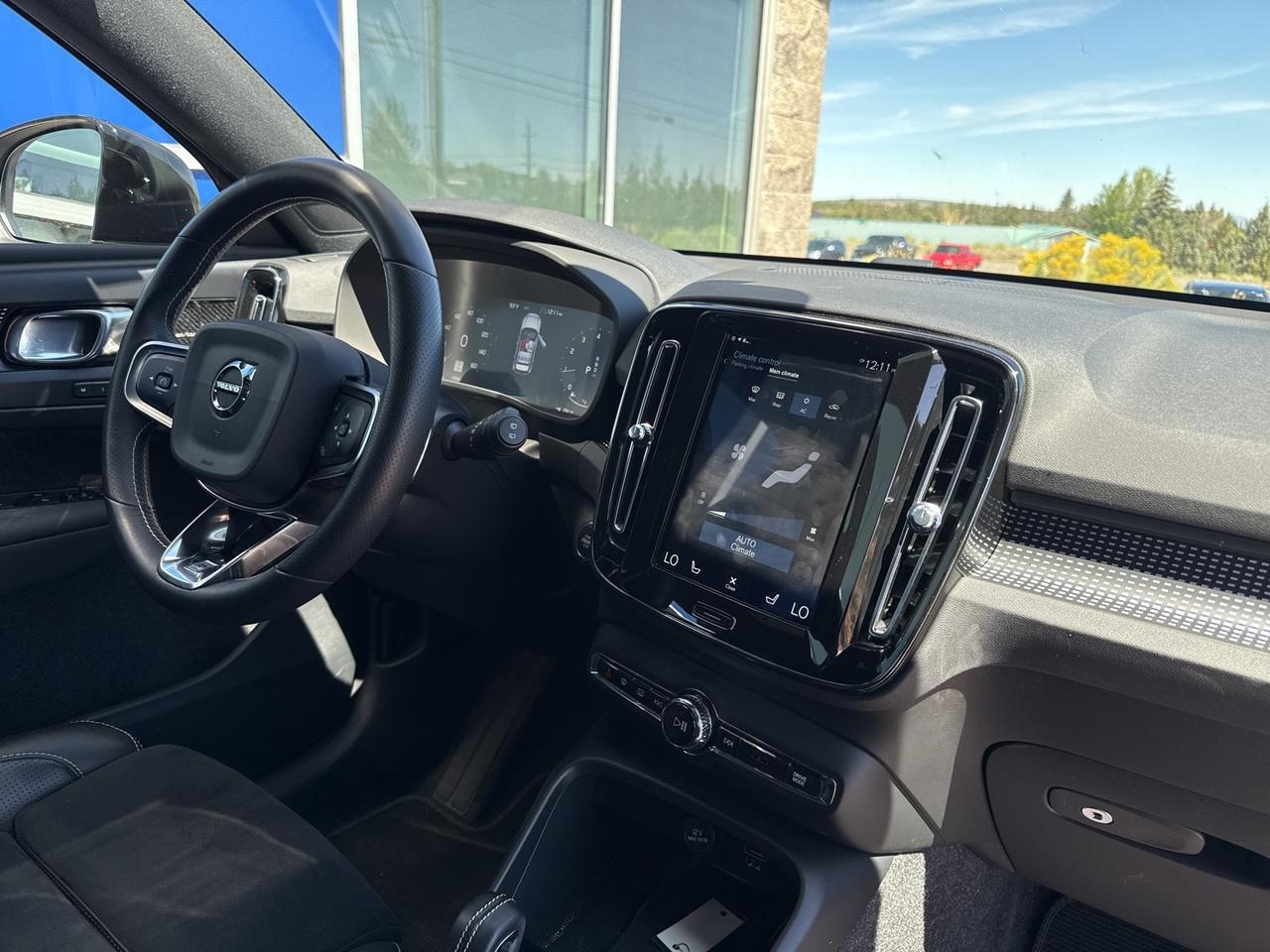 2020 Volvo XC40 R-Design Bend OR