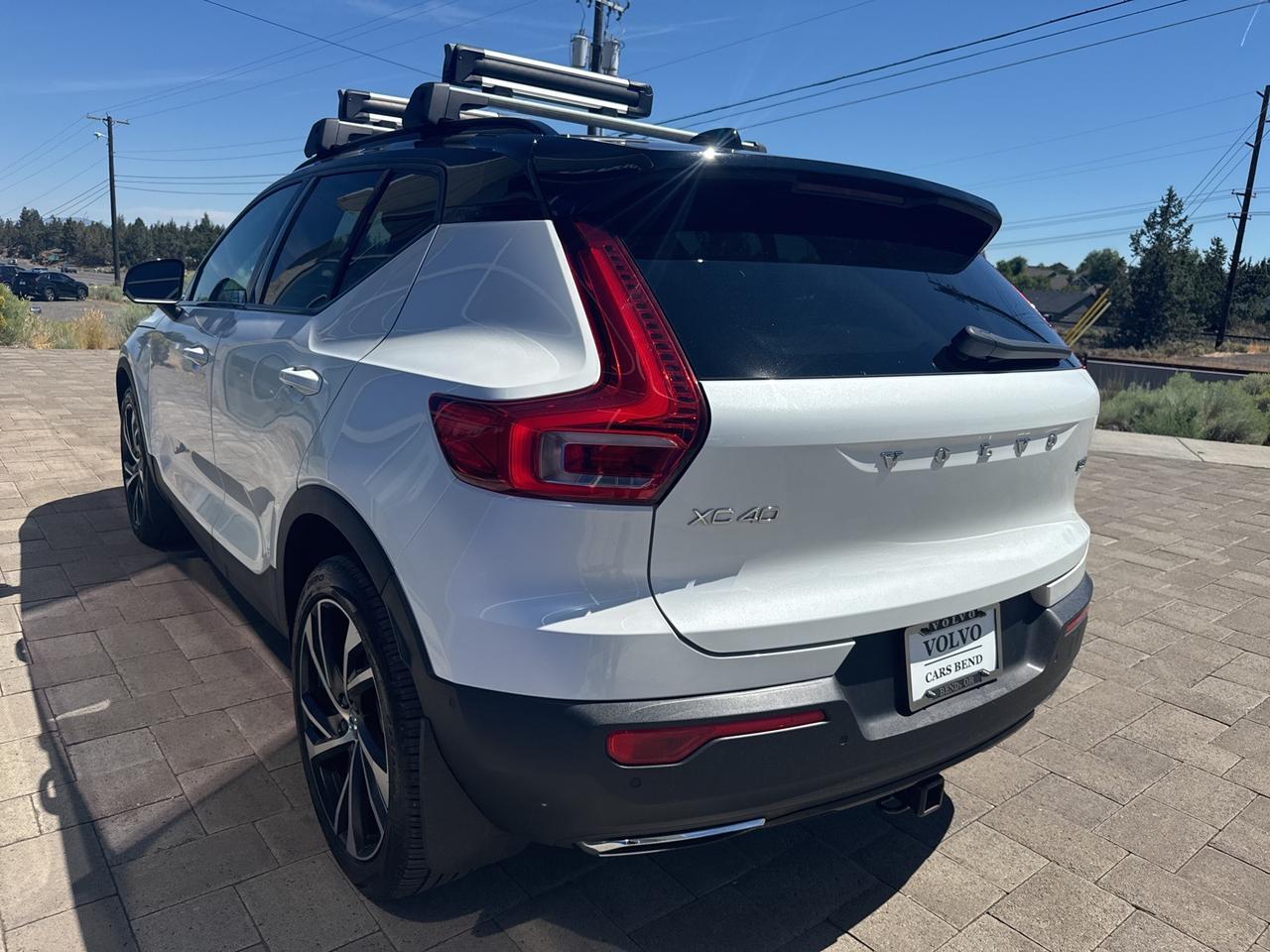 2020 Volvo XC40 R-Design Bend OR