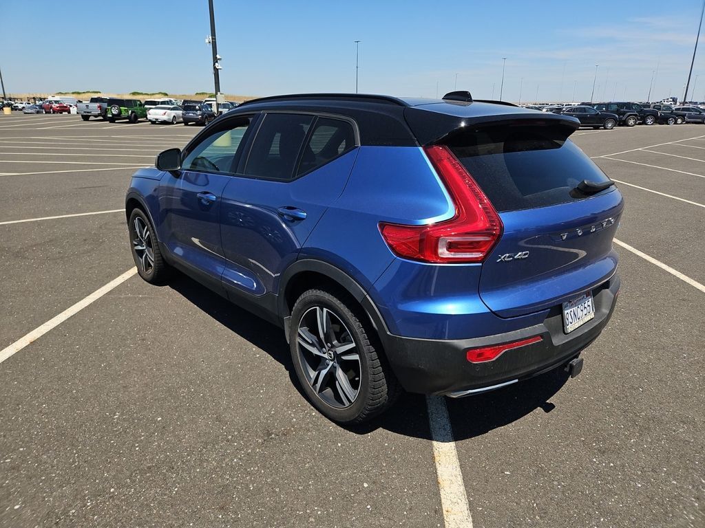 2020 Volvo XC40 R-Design Milwaukie OR