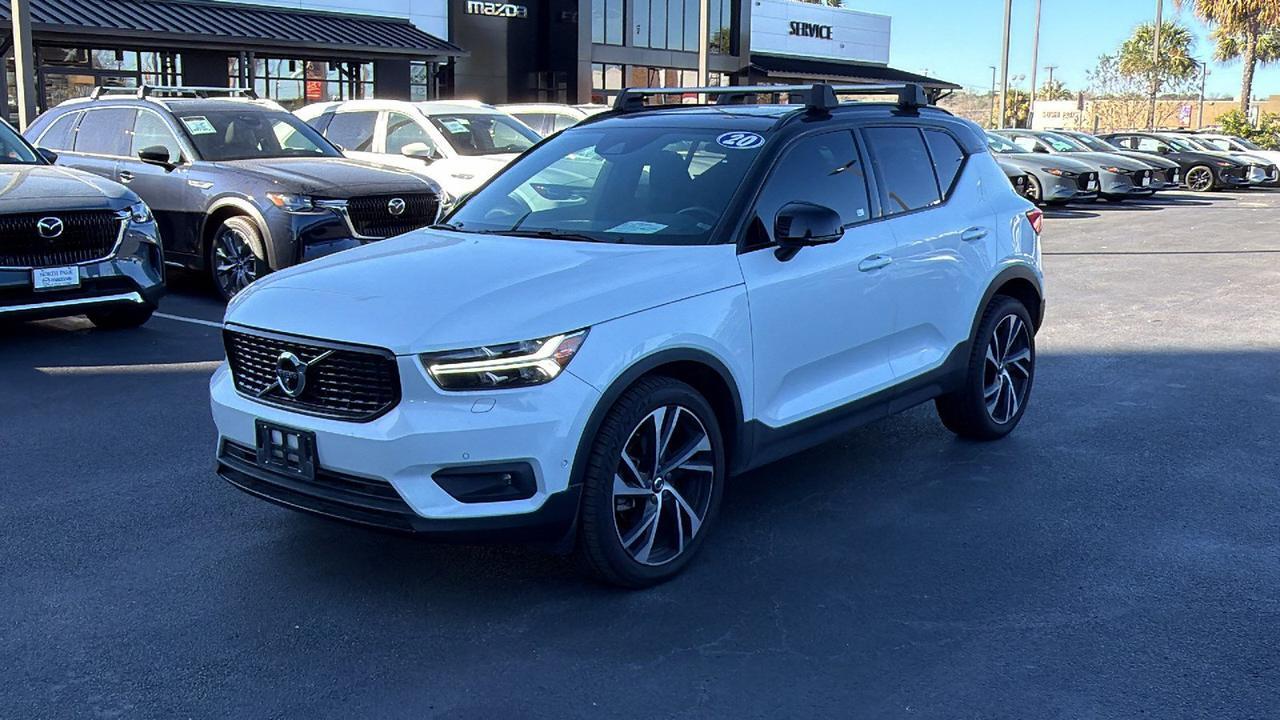 2020 Volvo XC40 R-Design