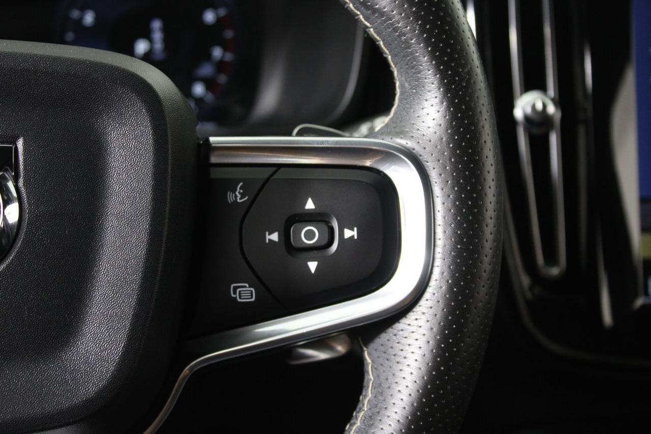 2020 Volvo XC40 R-Design Fredericksburg VA
