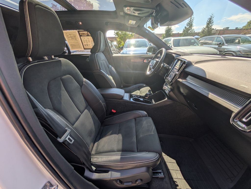 2020 Volvo XC40 R-Design Hunt Valley MD
