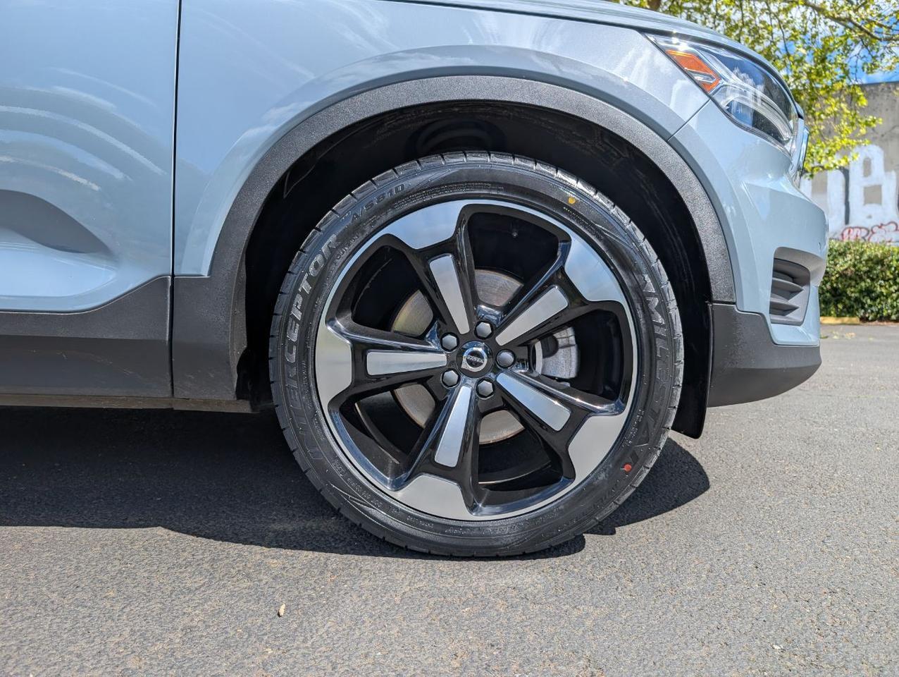 2020 Volvo XC40 T5 AWD Momentum | High Performance Audio, Heated Seats &amp; Wheel * Portland OR