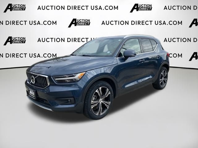 2020 Volvo XC40