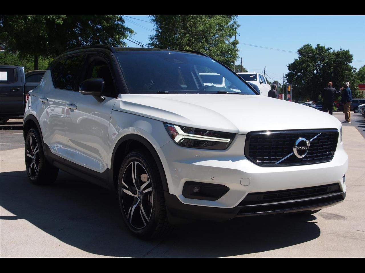 2020 Volvo XC40 T5 R-Design