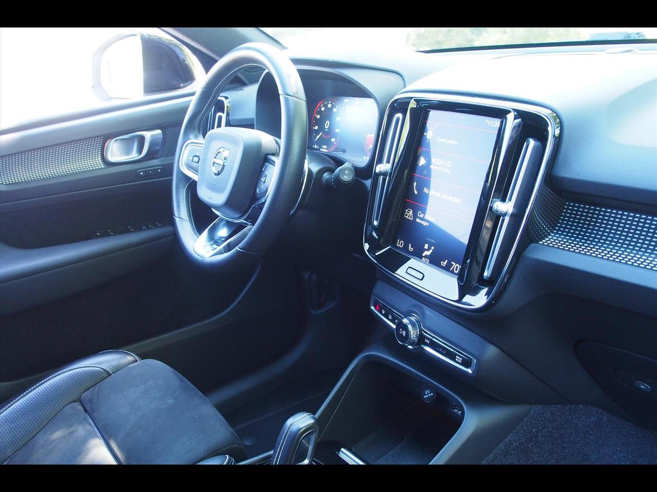 2020 Volvo XC40 T5 R-Design