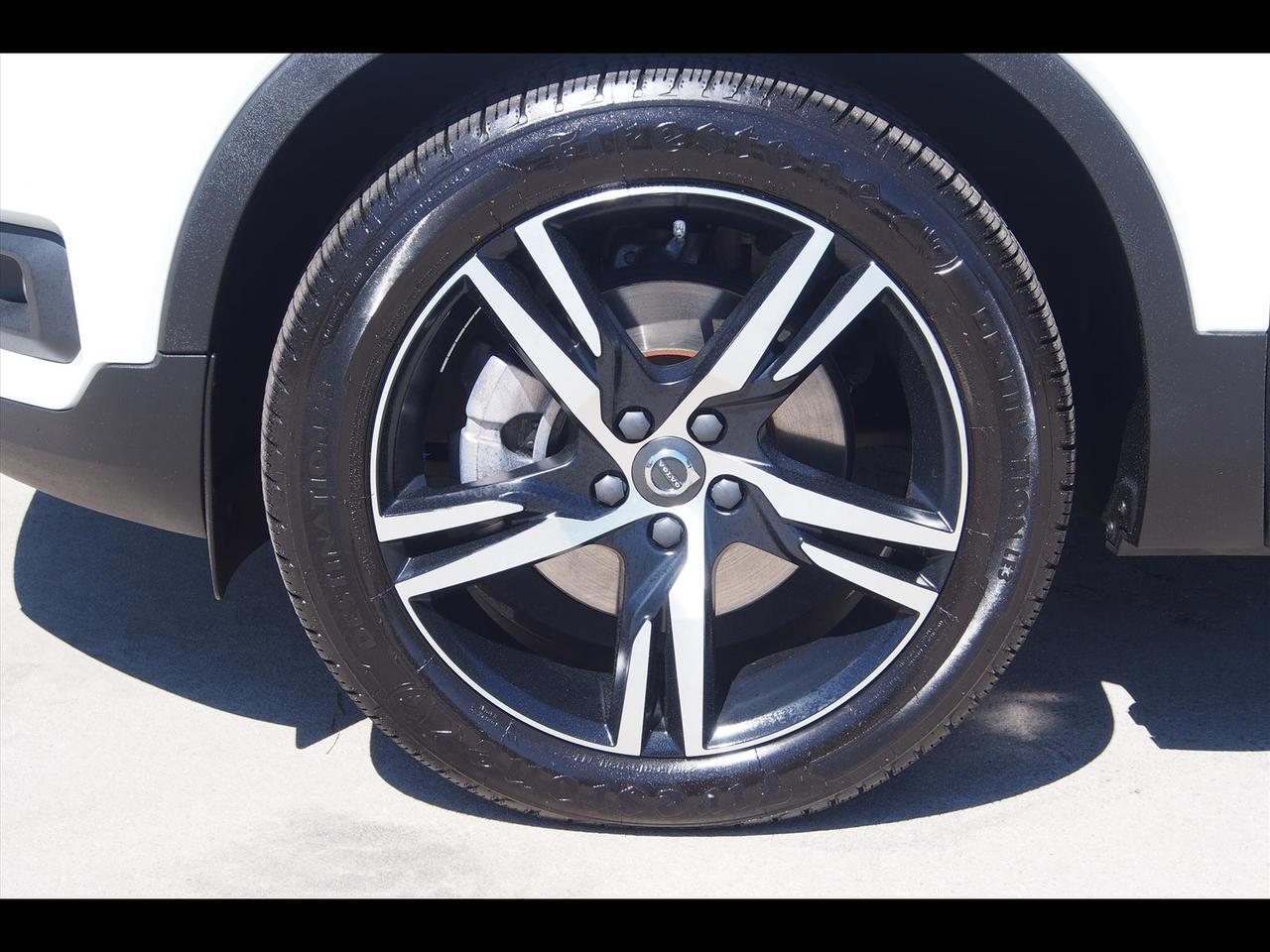 2020 Volvo XC40 T5 R-Design