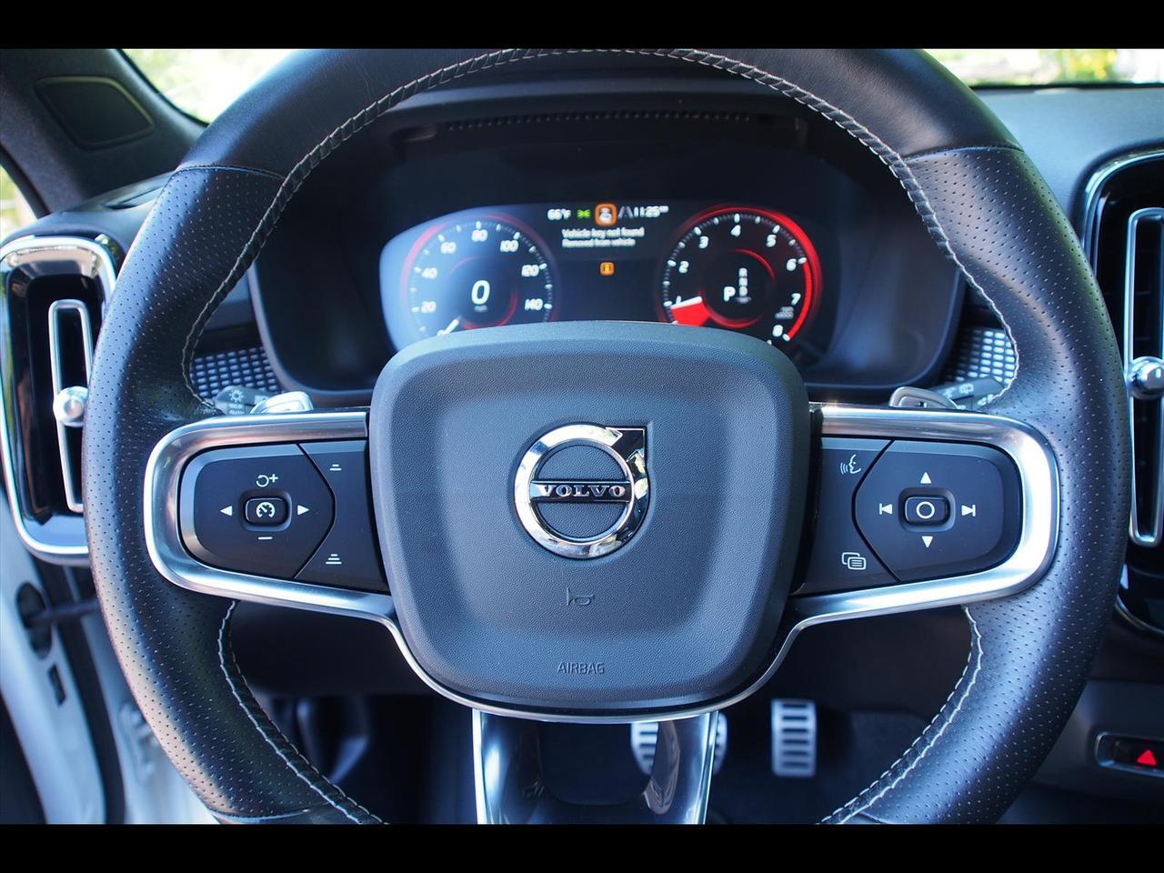 2020 Volvo XC40 T5 R-Design