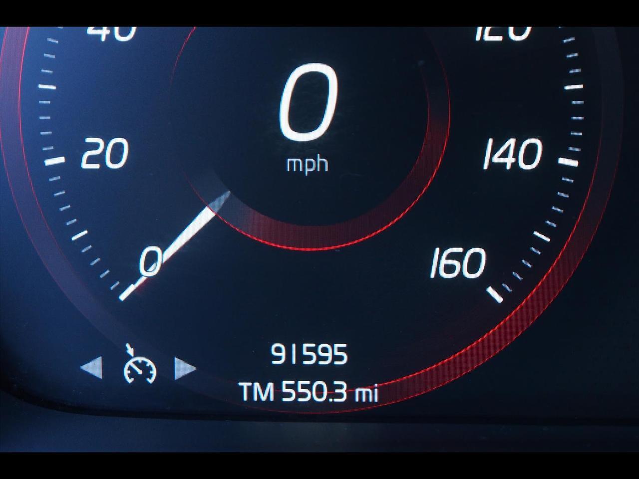 2020 Volvo XC40 T5 R-Design