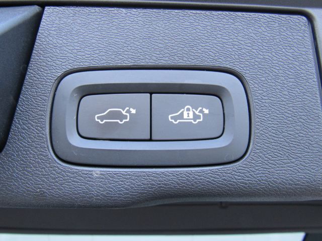 2020 Volvo XC60 Hybrid T8 Inscription Plano TX
