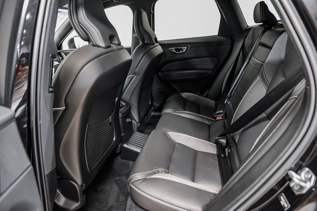 2020 Volvo XC60 Hybrid T8 R-Design Akron OH