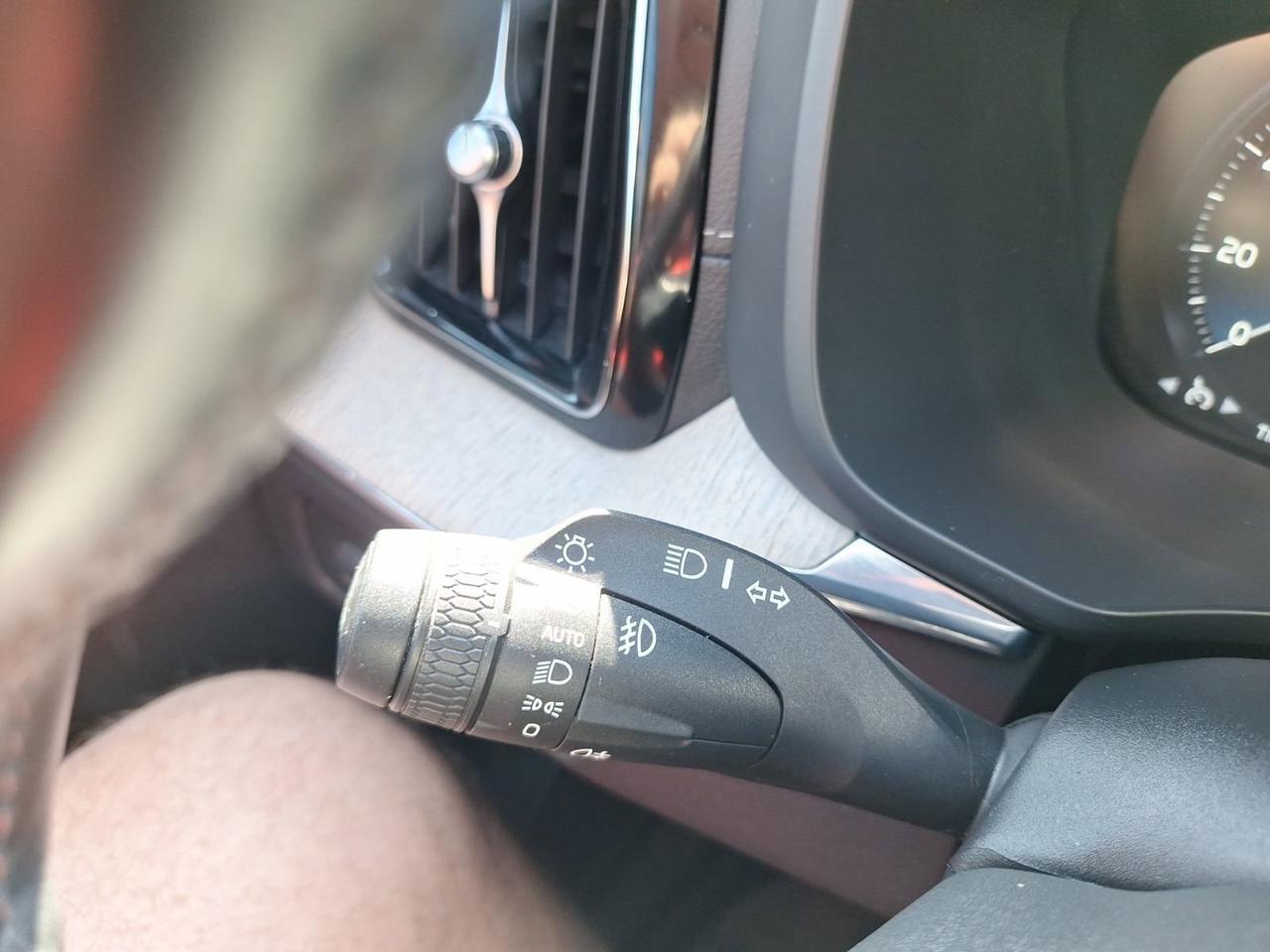 2020 Volvo XC60 Inscription Hurst TX