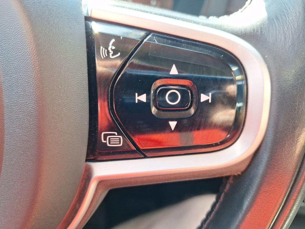 2020 Volvo XC60 Inscription Hurst TX