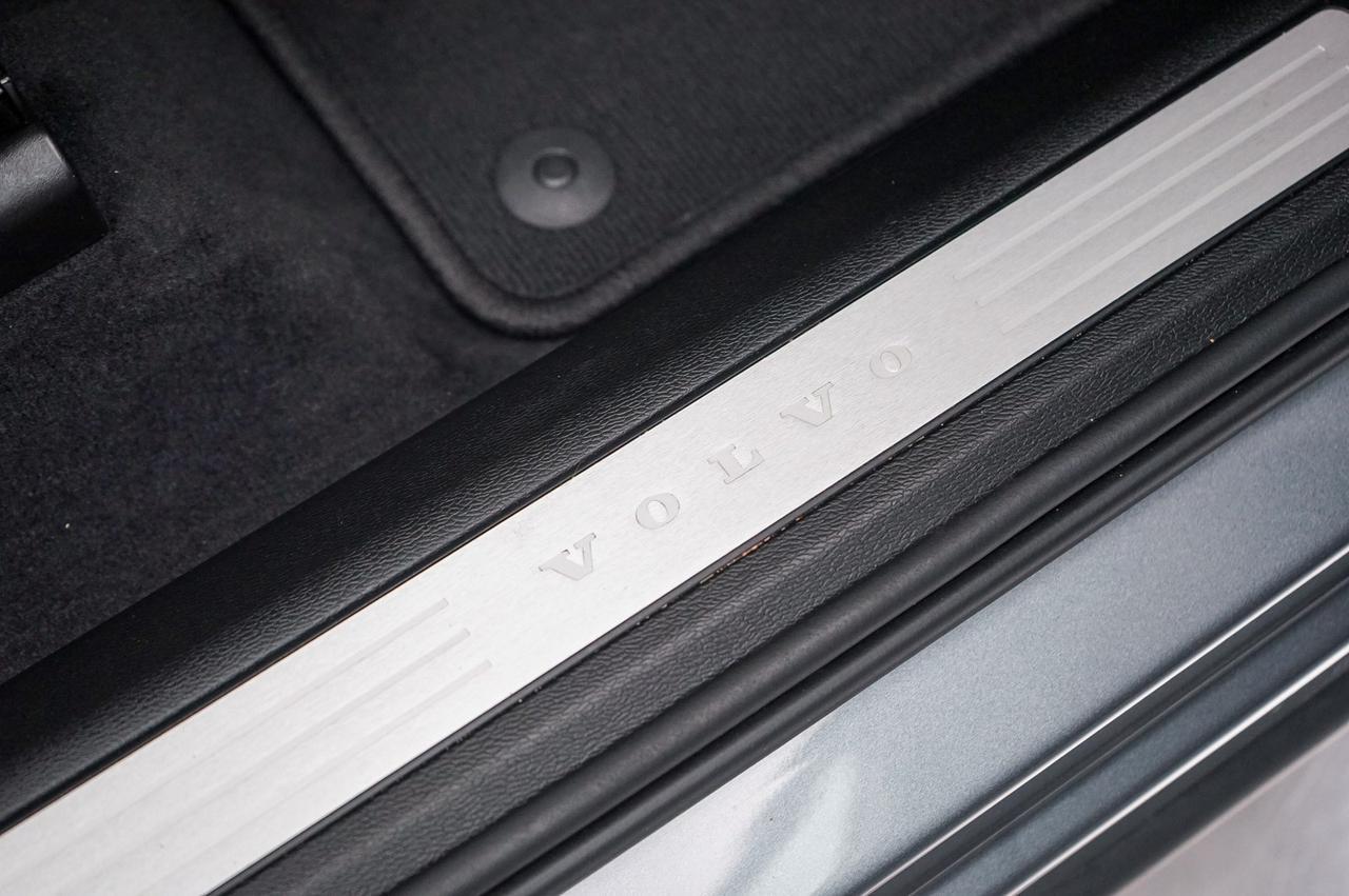 2020 Volvo XC60 Inscription Newport Beach CA