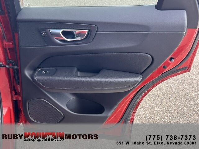 2020 Volvo XC60 Momentum Elko NV