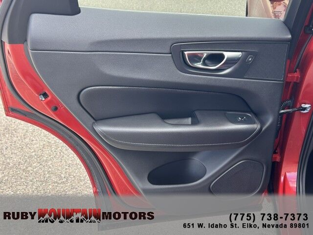 2020 Volvo XC60 Momentum Elko NV