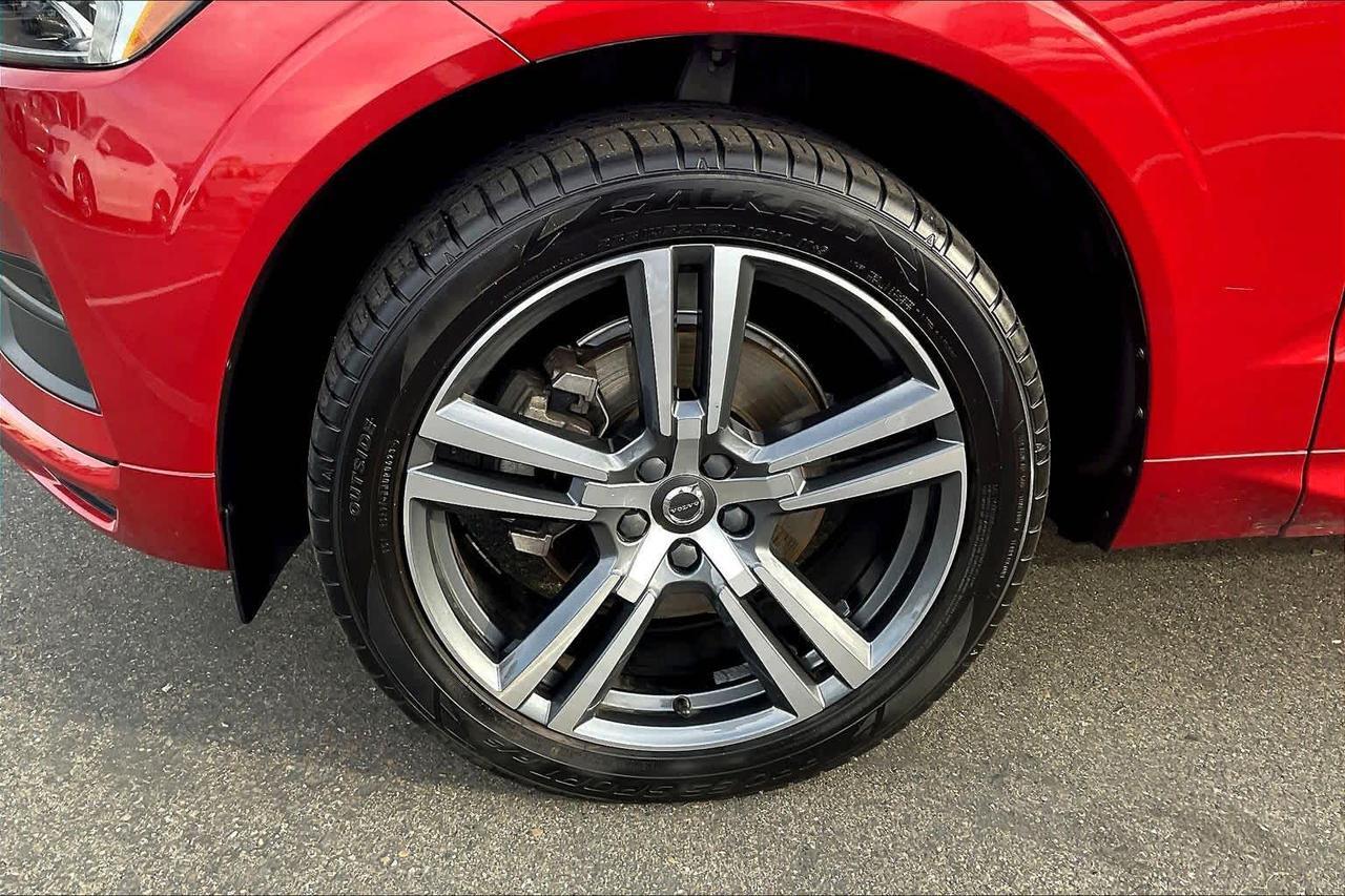 2020 Volvo XC60 Momentum Roseville CA