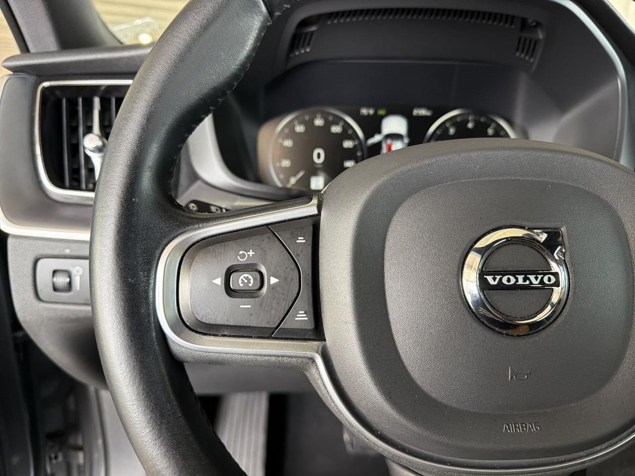 2020 Volvo XC60 Momentum San Antonio TX