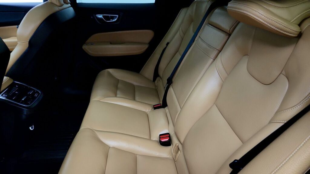 2020 Volvo XC60 T5 Inscription Laurel MD