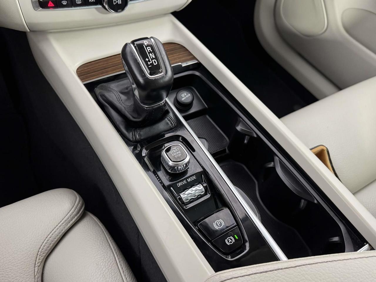 2020 Volvo XC60 T5 Inscription Fredericksburg VA