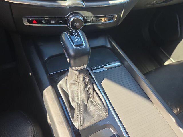2020 Volvo XC60 T5 Momentum Dallas TX
