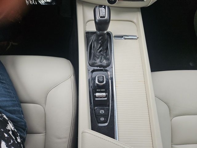 2020 Volvo XC60 T5 Momentum Jacksonville FL