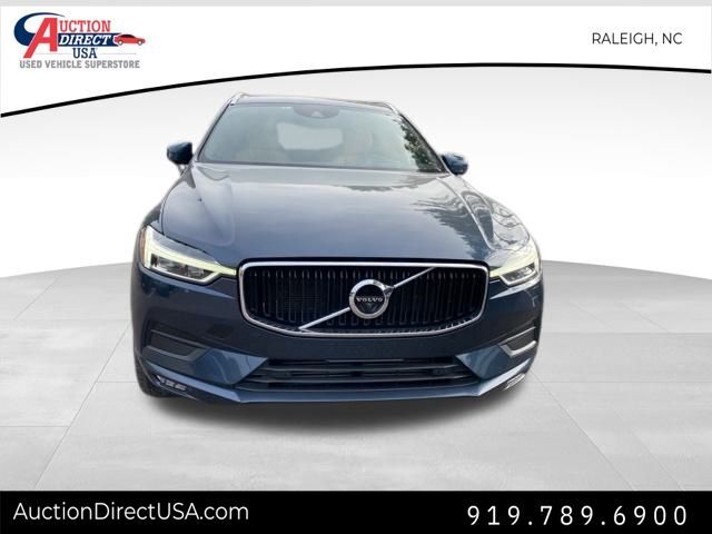 2020 Volvo XC60 T5 Momentum photo 3