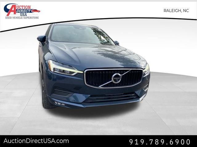 2020 Volvo XC60 T5 Momentum photo 2