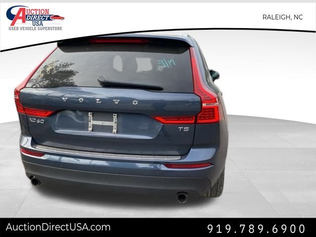 2020 Volvo XC60 T5 Momentum photo 12
