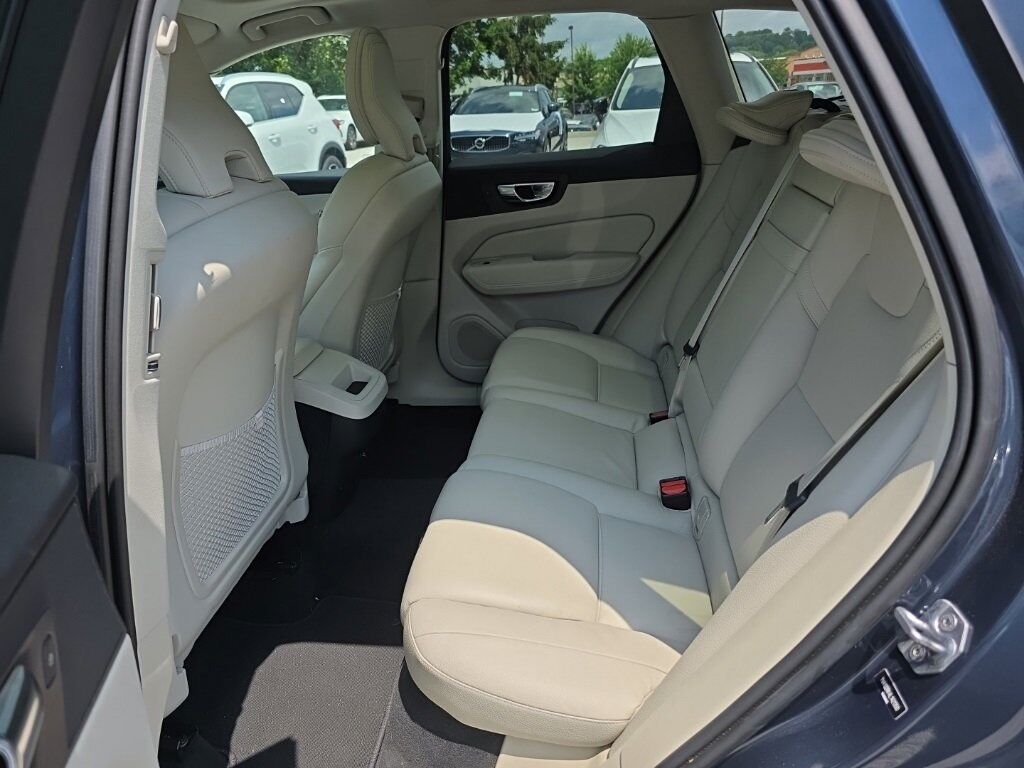 2020 Volvo XC60 T5 Momentum Hunt Valley MD