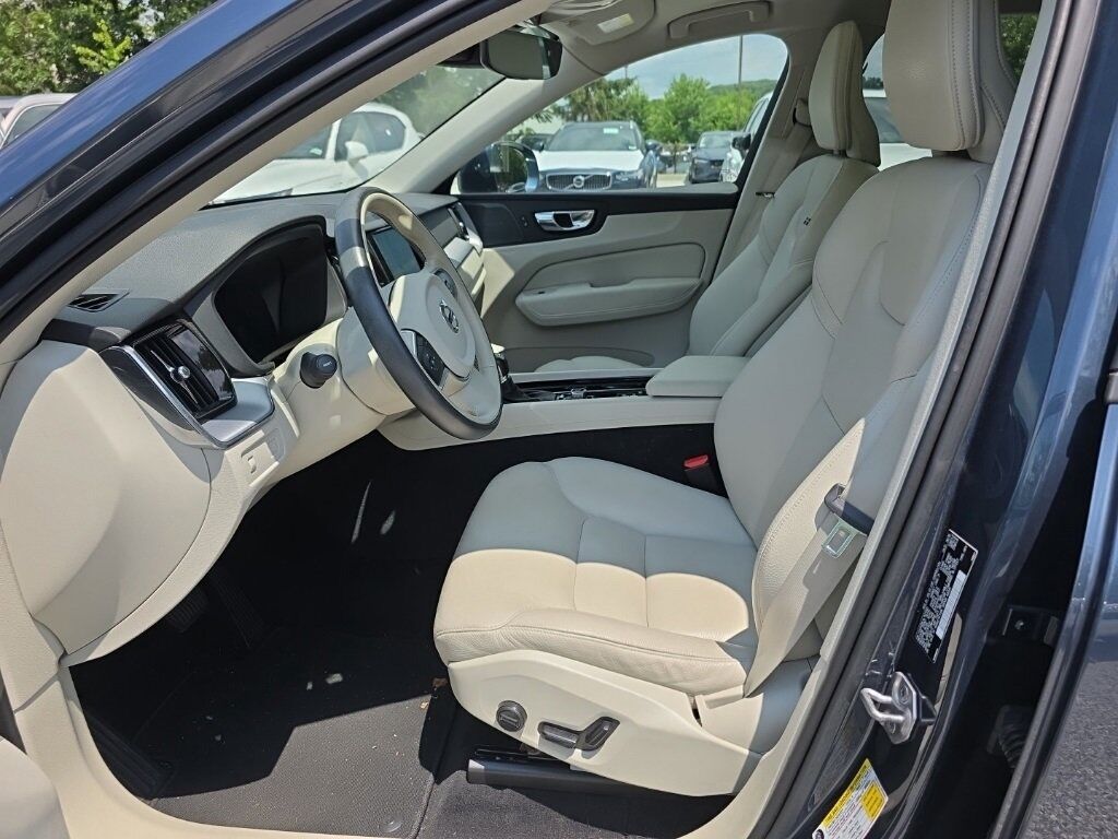 2020 Volvo XC60 T5 Momentum Hunt Valley MD