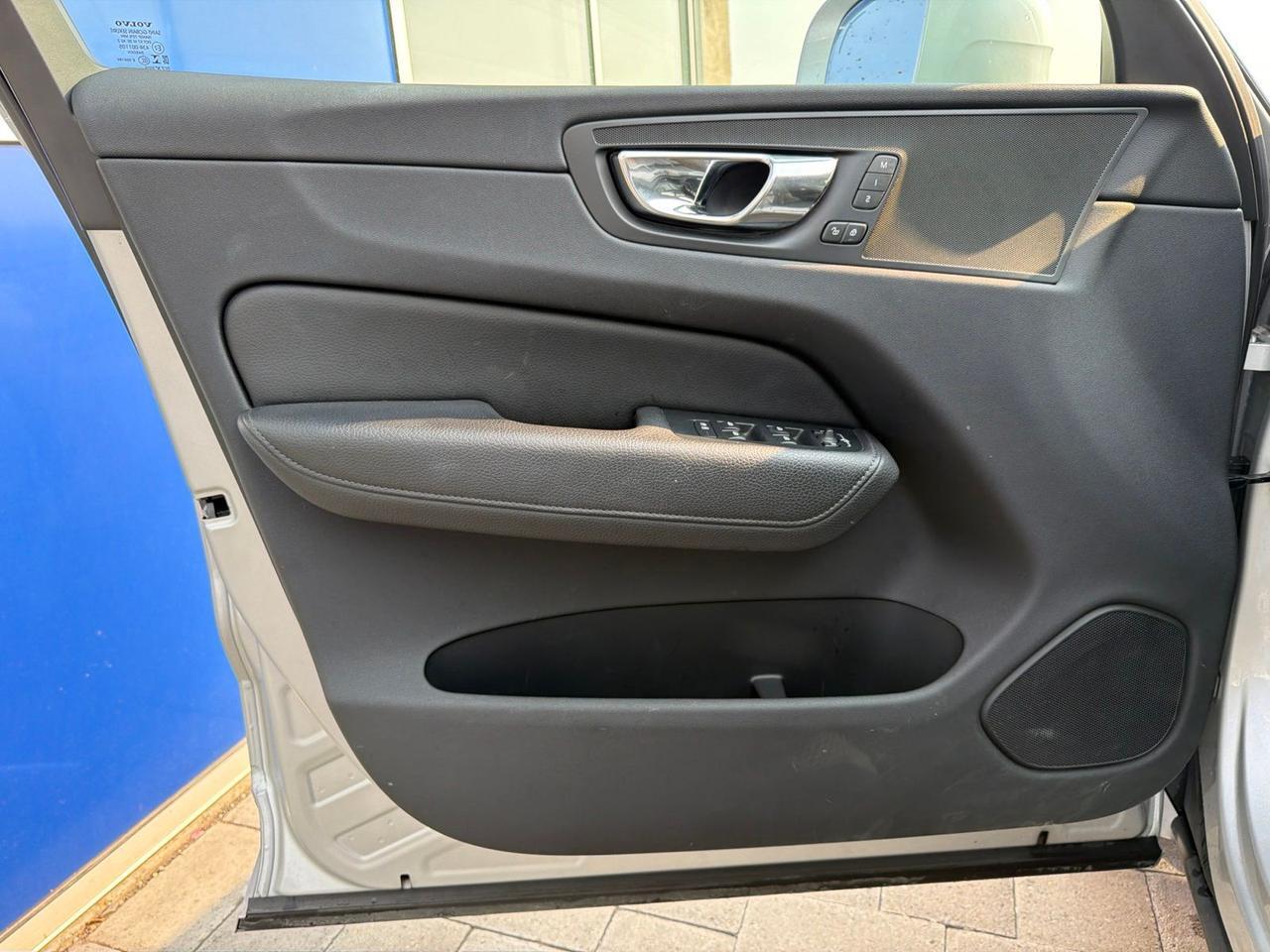 2020 Volvo XC60 T6 Momentum Bend OR