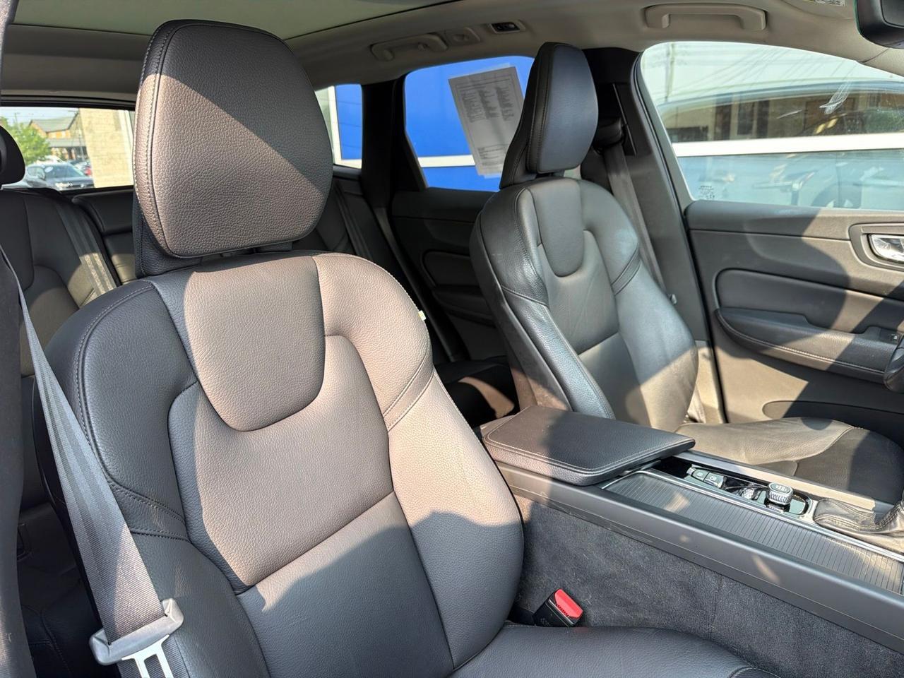 2020 Volvo XC60 T6 Momentum Bend OR